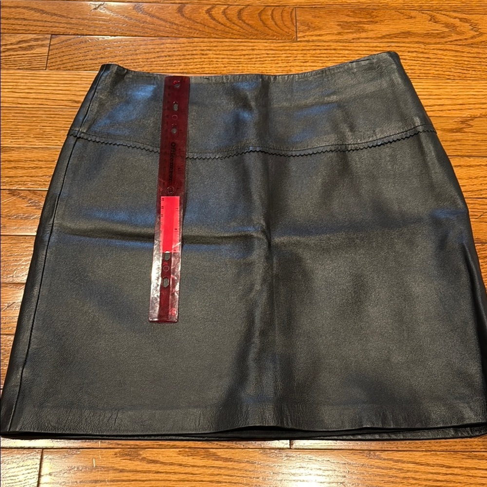Cache Black Leather Skirt,size 2 - Picture 9 of 9
